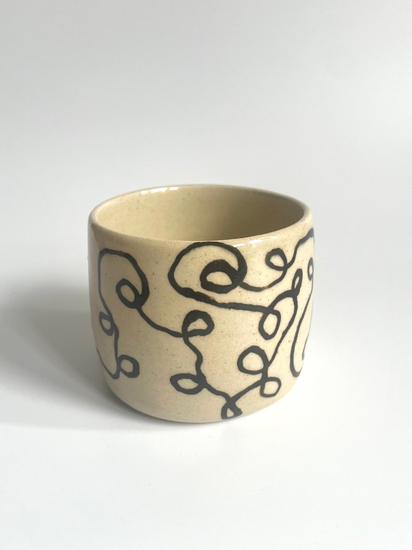 Black Squiggle Mug | Medium (200 ml)