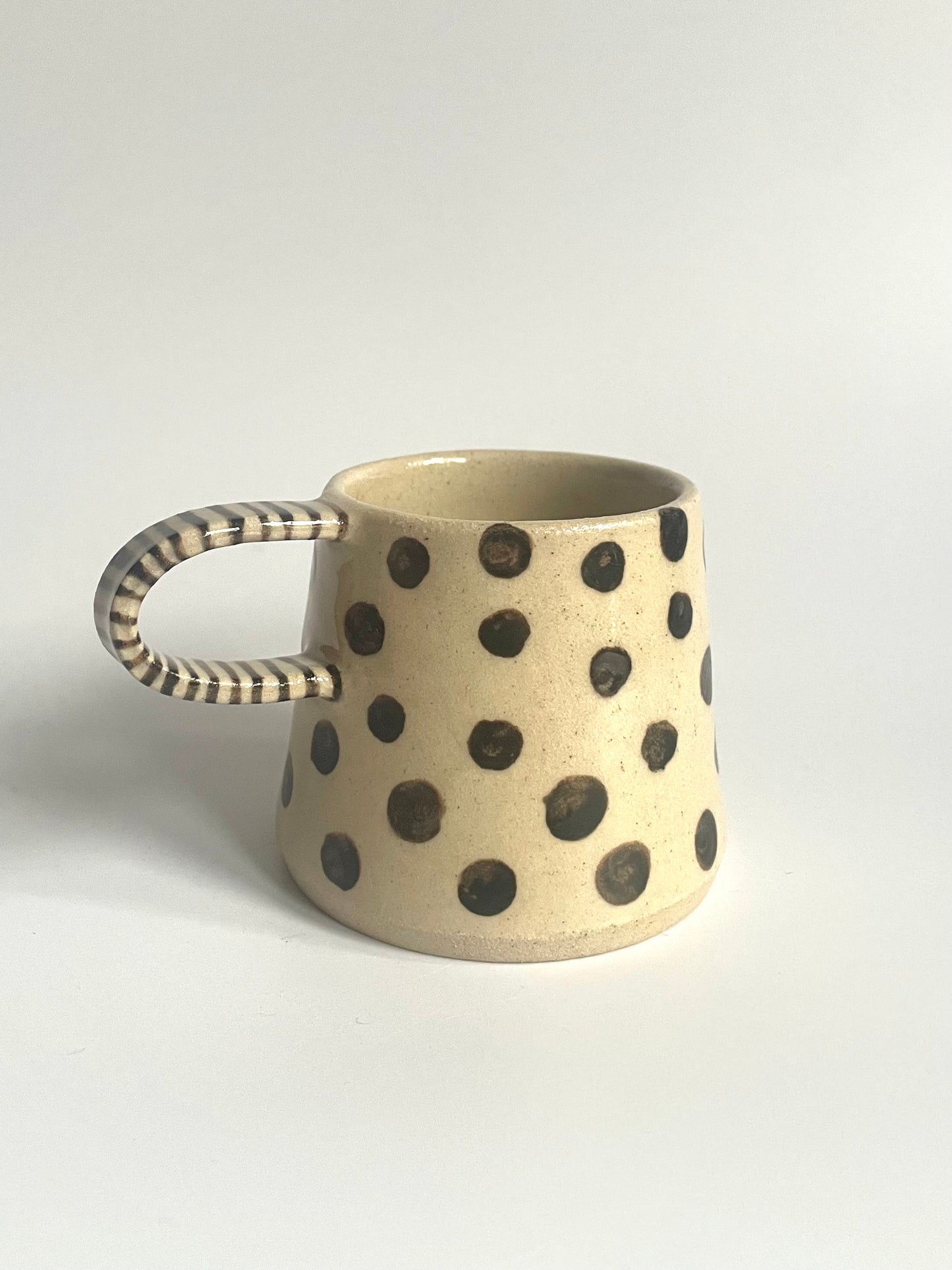 Dotted Mug with a Handle | Small (150 ml)