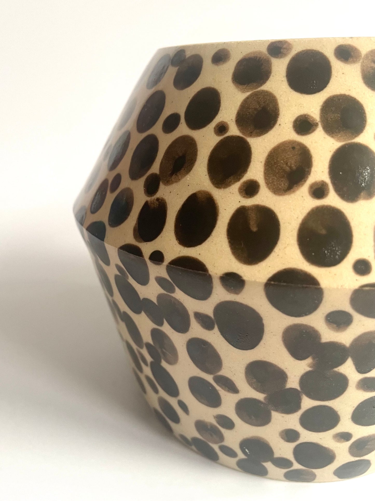 Dotted Angular Vase | Medium | Seconds (-30%)